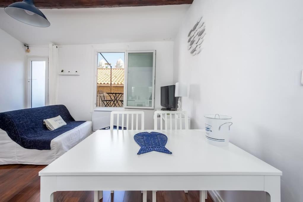 Apartmán Au Coeur Du Panier Avec Terrasse 2 A 4 Personnes Climatisation Marseille Exteriér fotografie